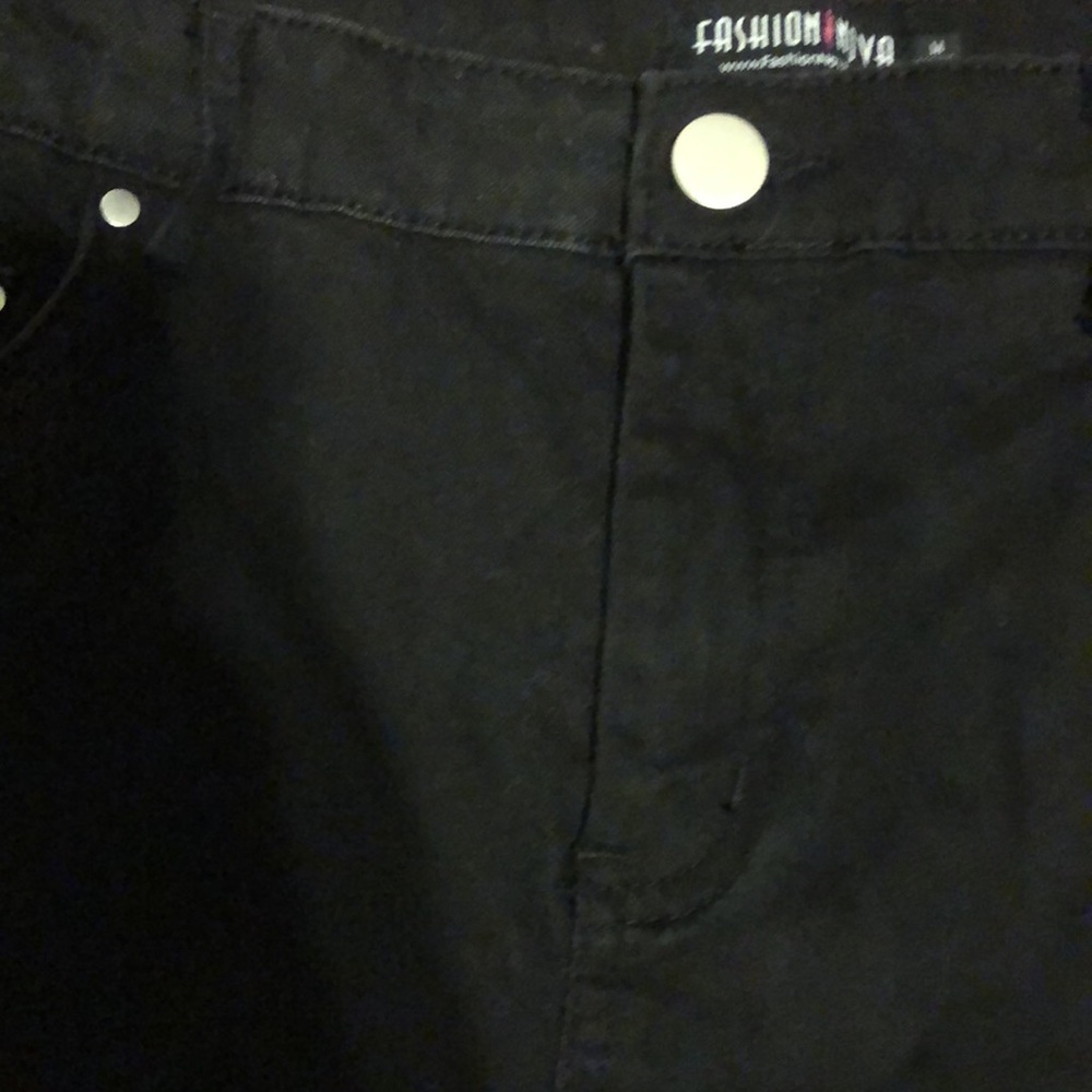 Fashion Nova Side Tie-up Shorts - Picture 3 of 7